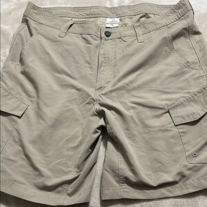 Magellan Outdoors Tan Cargo Shorts Relaxed Fit